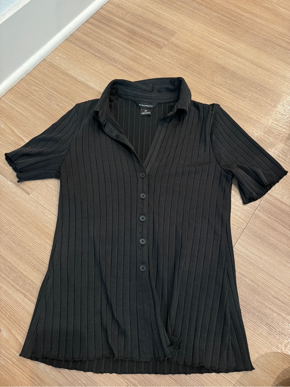 Club Monaco Black Ribbed Short-Sleeve Button-Down Shirt